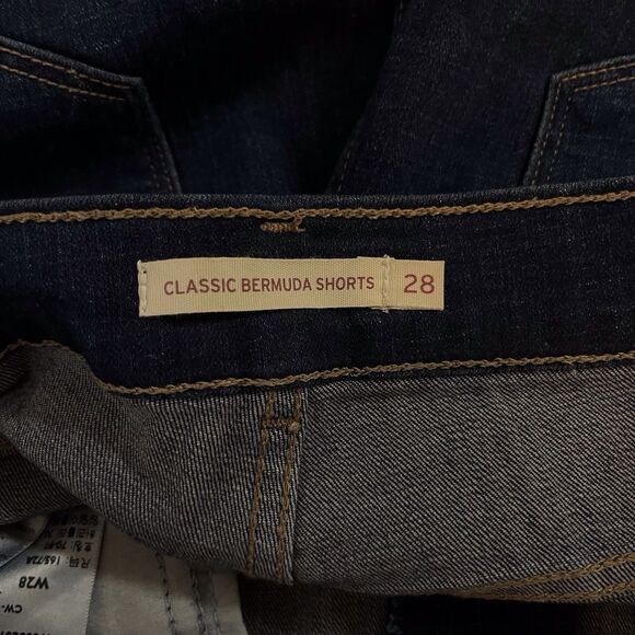 Levis Bermuda Shorts Womens 28 Dark Blue Denim Rolled Cuff Stretch Casual Jean - Picture 7 of 10
